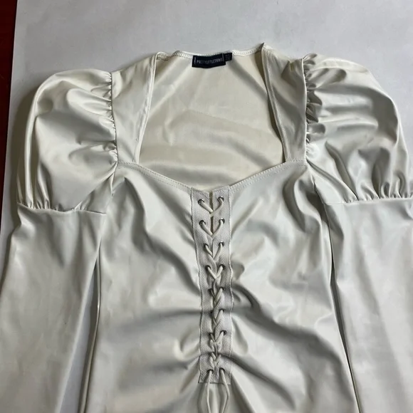 White PU PUFF shoulder Lace up front bodycon dress - Picture 7 of 9